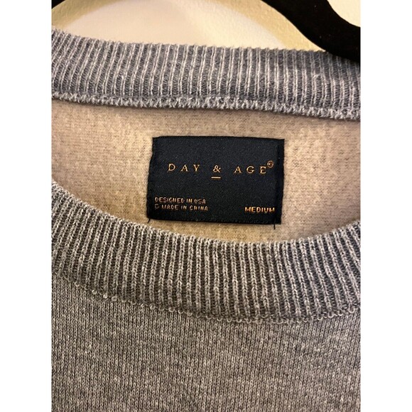 DAY & AGE Pullover Sweatshirt Men's Size L Gray Blue Long Sleeves Crew Neck - Picture 2 of 6